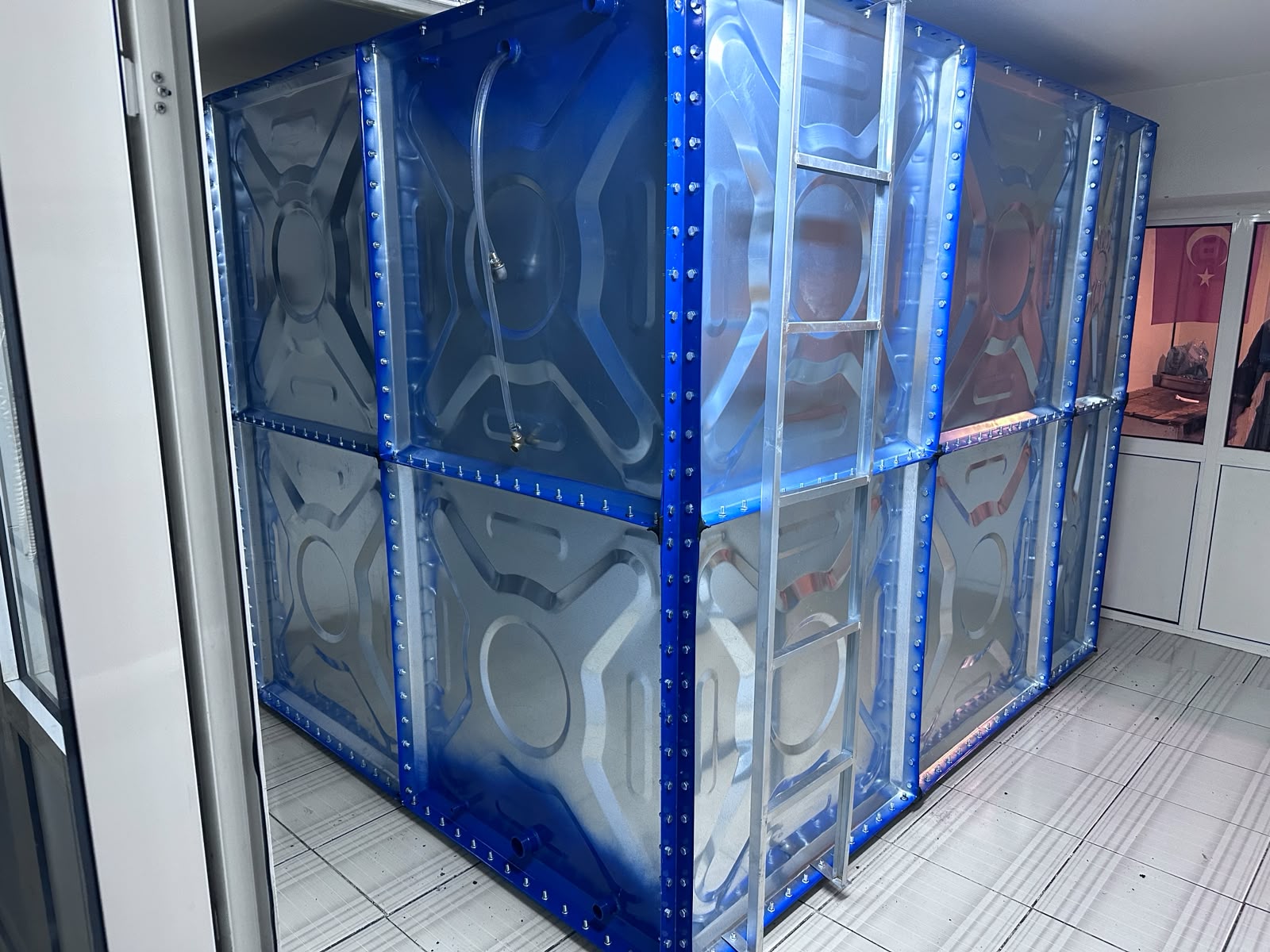 Termoplastik kaplı su deposu